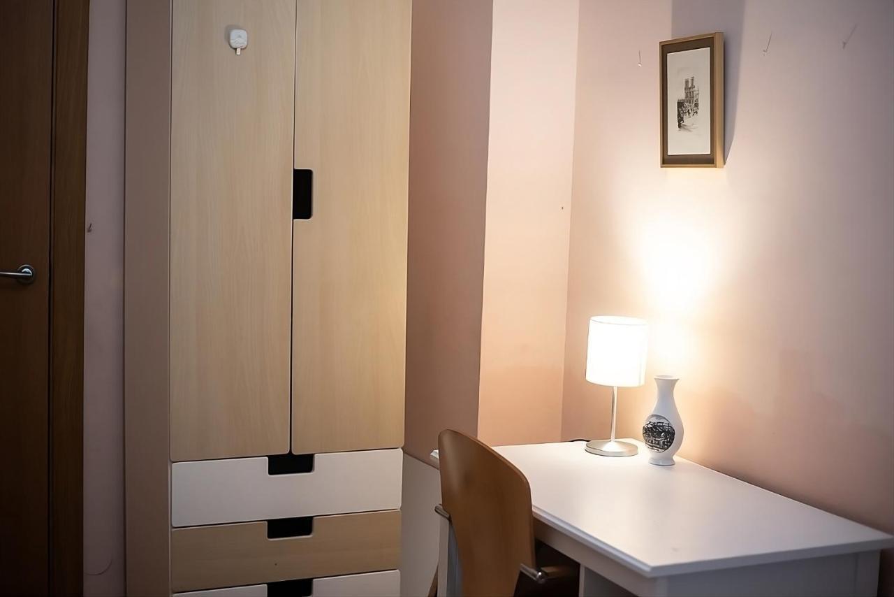 Traditional Rooms In Eixample Barselona Dış mekan fotoğraf